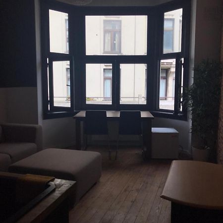Den Gulden Hoorn Apartamento Antuérpia Exterior foto