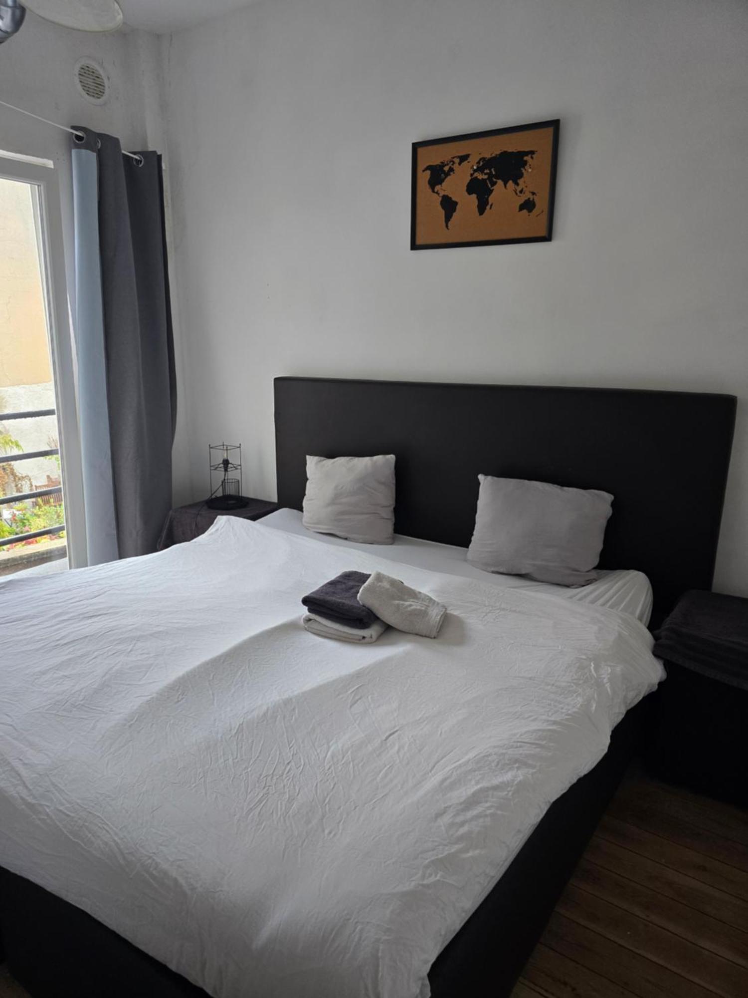 Den Gulden Hoorn Apartamento Antuérpia Exterior foto